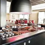 Hotel Campanile Evry Est - Germain Les Corbeil Saint-Germain-lès-Corbeil