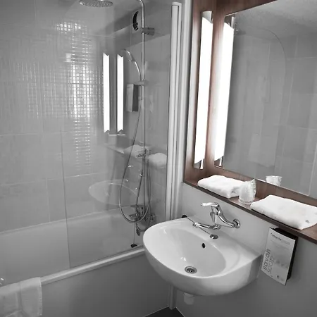 Campanile Evry Est - Germain Les Corbeil Otel 3*