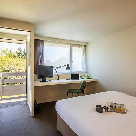 Campanile Evry Est - Germain Les Corbeil Hotel 3*