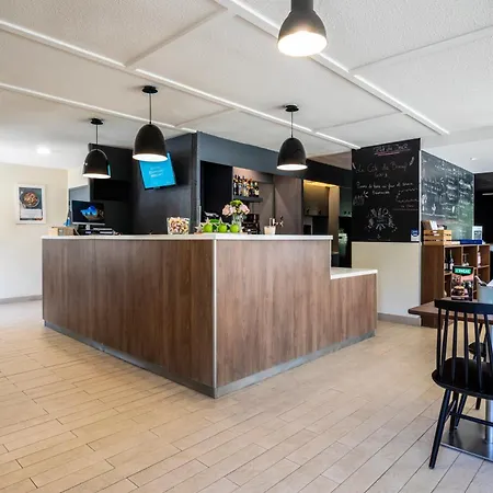 Campanile Evry Est - Germain Les Corbeil Hotel