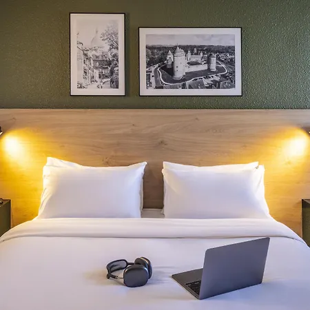 Campanile Evry Est - Germain Les Corbeil 호텔 3*