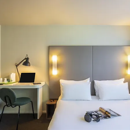 Campanile Evry Est - Germain Les Corbeil 3*