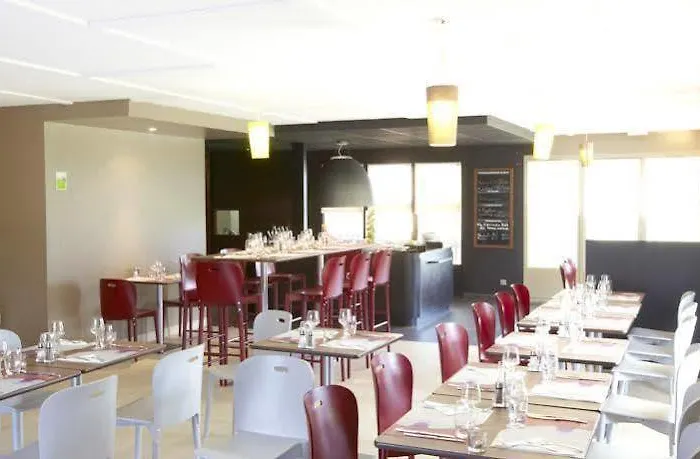 Hotel Campanile Evry Est - Germain Les Corbeil Saint-Germain-lès-Corbeil